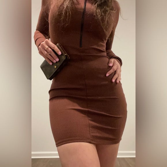 Brooklyn Snatched Mini Dress 🤎 Chestnut! 🤎 FASHION NOVA - Picture 9 of 16